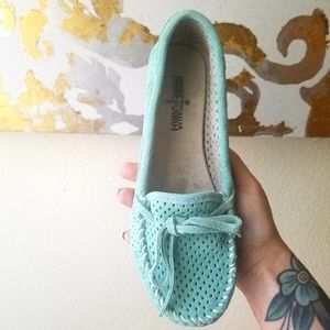 Minnetonka Mint *Lisa Moccasins